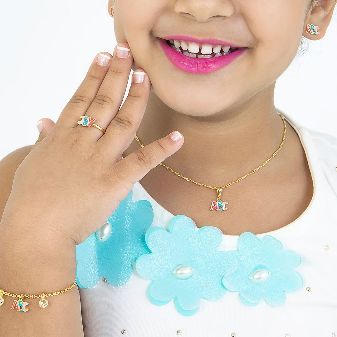 ANEL INFANTIL ABC RESINADO BANHADO A OURO