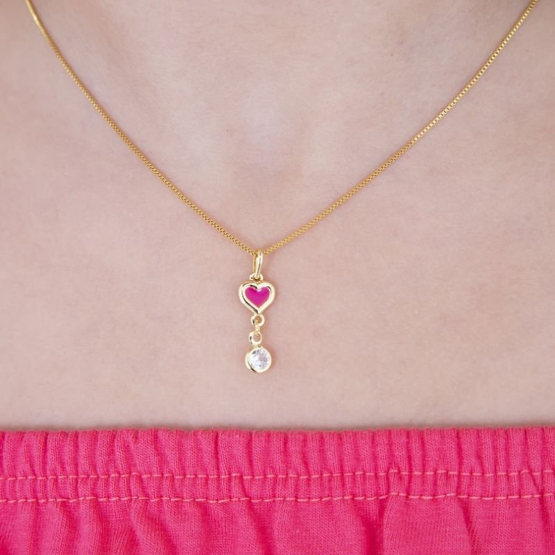 COLAR INFANTIL CORAÇÃO RESINADO COM PEDRA EM ZIRCÔNIA BANHADO A OURO
