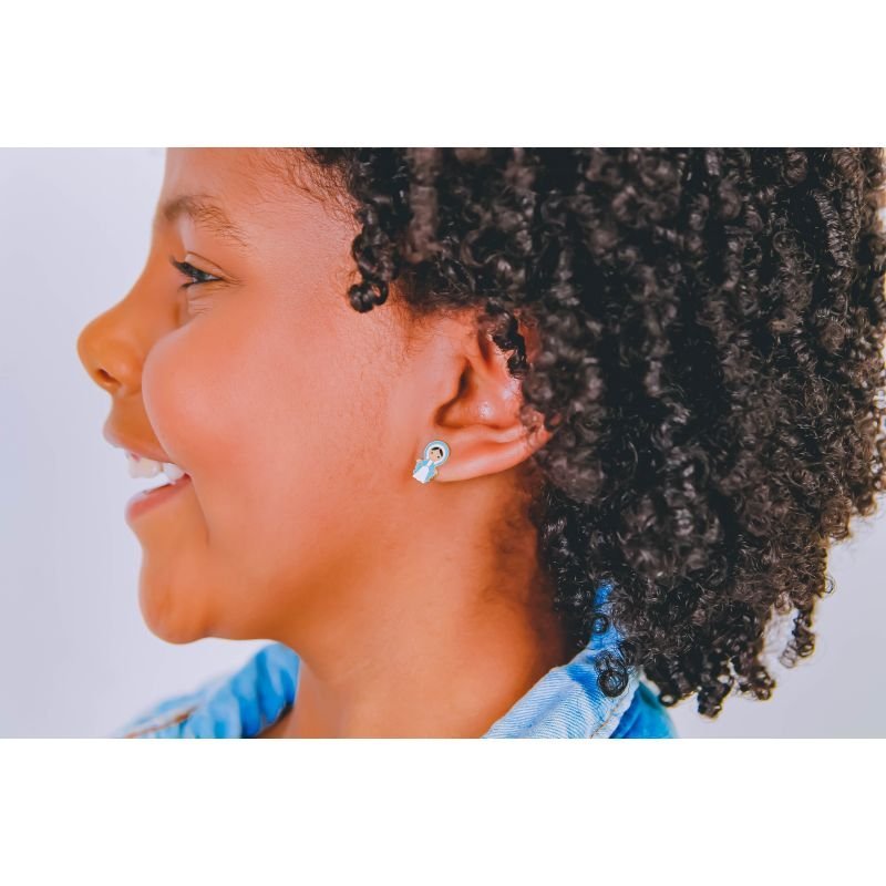 BRINCO E PULSEIRA COM NOSSA SENHORA DAS GRAÇAS RESINADA