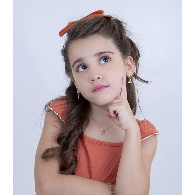 COLAR INFANTIL ARCO-ÍRIS COLORIDO CRAVEJADO BANHADO EM OURO