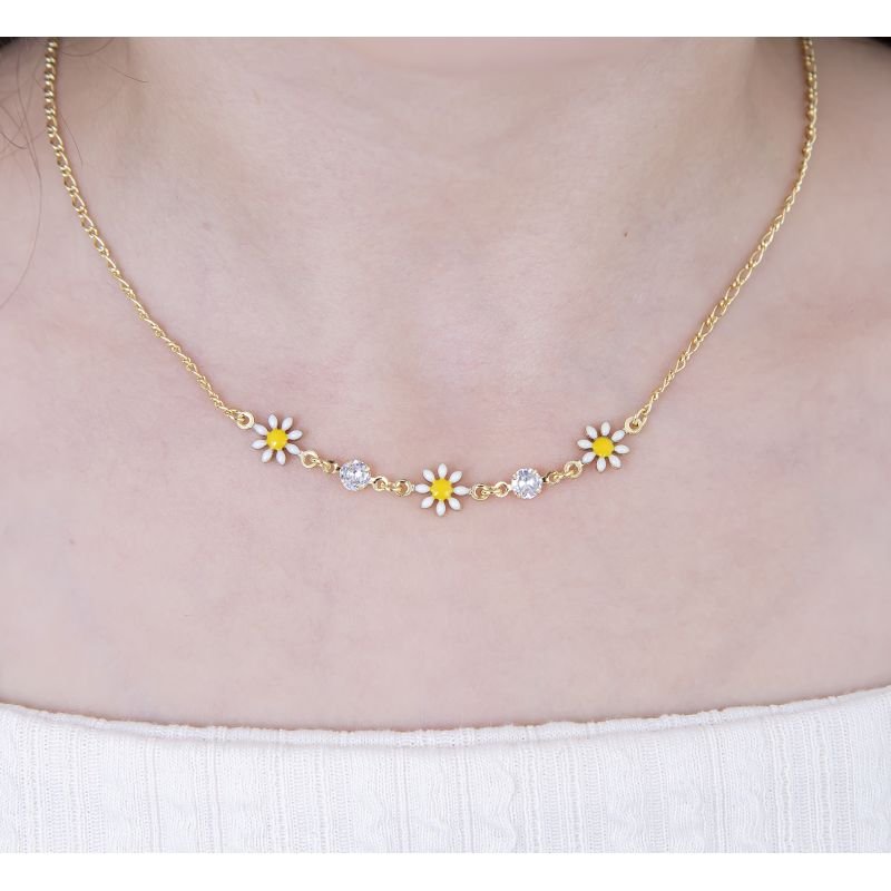 COLAR INFANTIL MARGARIDA COM ZIRCÔNIAS CRAVEJADA BANHADO EM OURO