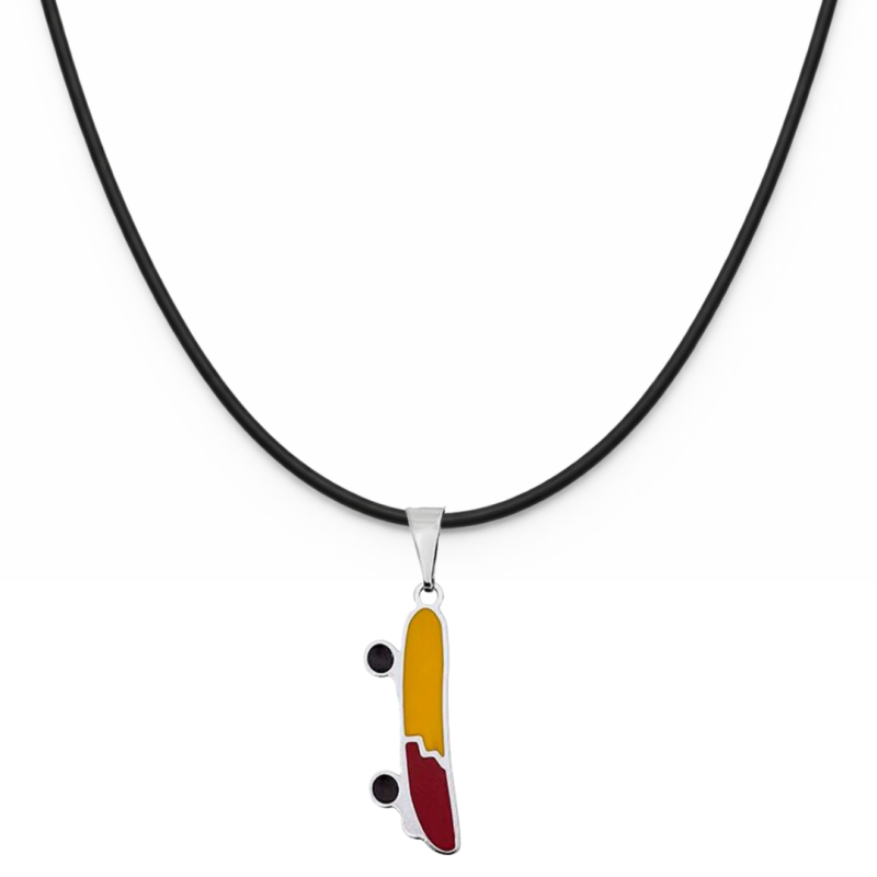 COLAR INFANTIL RESINADO SKATE PARA MENINOS – CORDÃO EM COURO SINTÉTICO PRETO