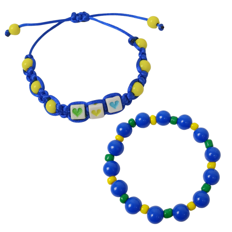 CONJUNTO DE PULSEIRAS BRASIL – MACRAMÊ DETALHE CORAÇÃO E MIÇANGAS COLORIDAS