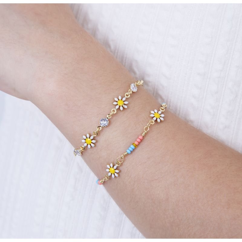 PULSEIRA INFANTIL MARGARIDA COM MIÇANGAS COLORIDA BANHADA EM OURO